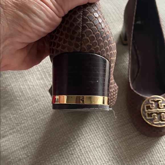 Tory Burch Brown Textured Heels with Gold Accent - Picture 5 of 7
